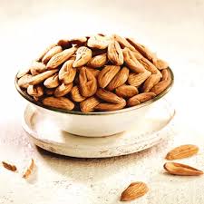 قیمت عمده مغز بادام مامایی + خرید مطمئن و اقتصادی برای تجار و بازرگانان